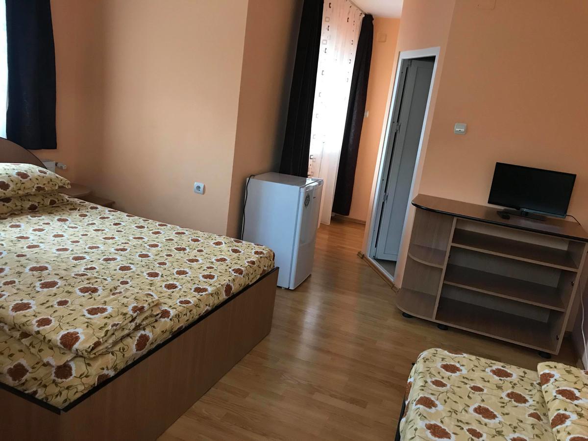 Pensiunea Colt De Rai Săcel Exteriér fotografie
